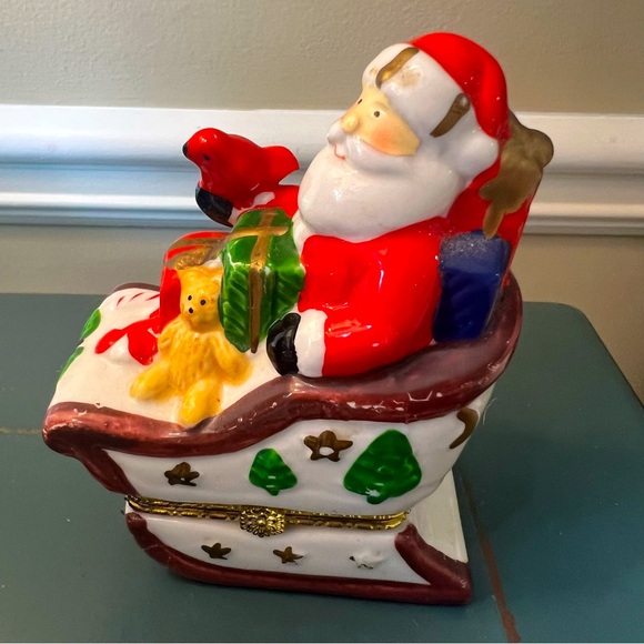 Greenbrier Int Porcelain Santa Claus In Sleigh w/Toys Hinged Trinket Box Holiday - Picture 1 of 4